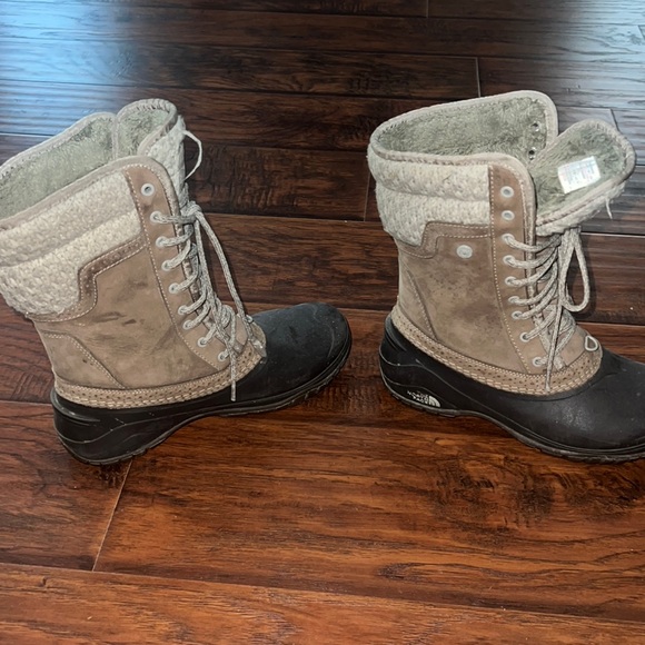 North face winter boots - Picture 4 of 5